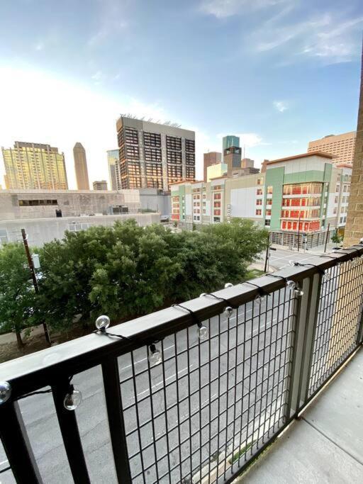 Luxury Apartment With King Bed And Pool And Free Parking 4 Houston Eksteriør bilde