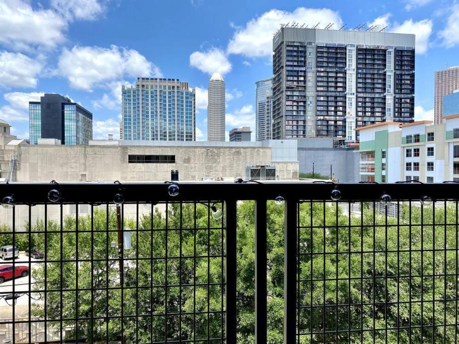 Luxury Apartment With King Bed And Pool And Free Parking 4 Houston Eksteriør bilde