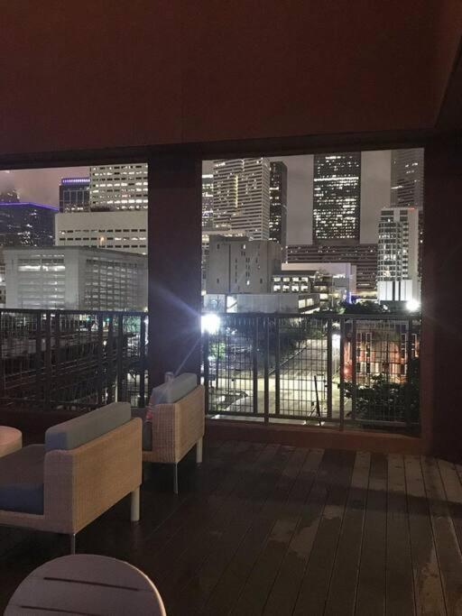 Luxury Apartment With King Bed And Pool And Free Parking 4 Houston Eksteriør bilde