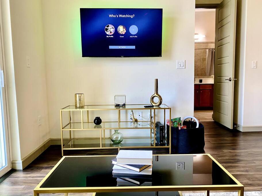 Luxury Apartment With King Bed And Pool And Free Parking 4 Houston Eksteriør bilde